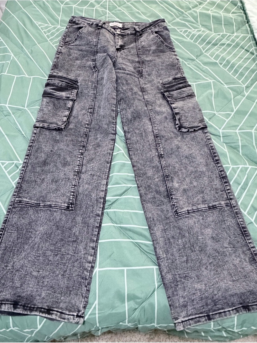 Red Bottoms Washed Black Wide-Leg Cargo Jeans (not LV)